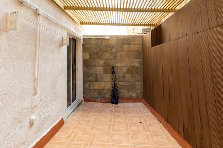 Apartamento En Planta Baja Cerca De La Playa En Badalona Bagian luar foto